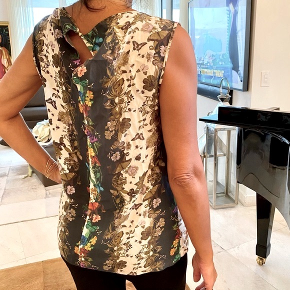 ADRIANA BARRA 🇧🇷 DESIGNER SILK FLORAL TOP - Picture 11 of 15